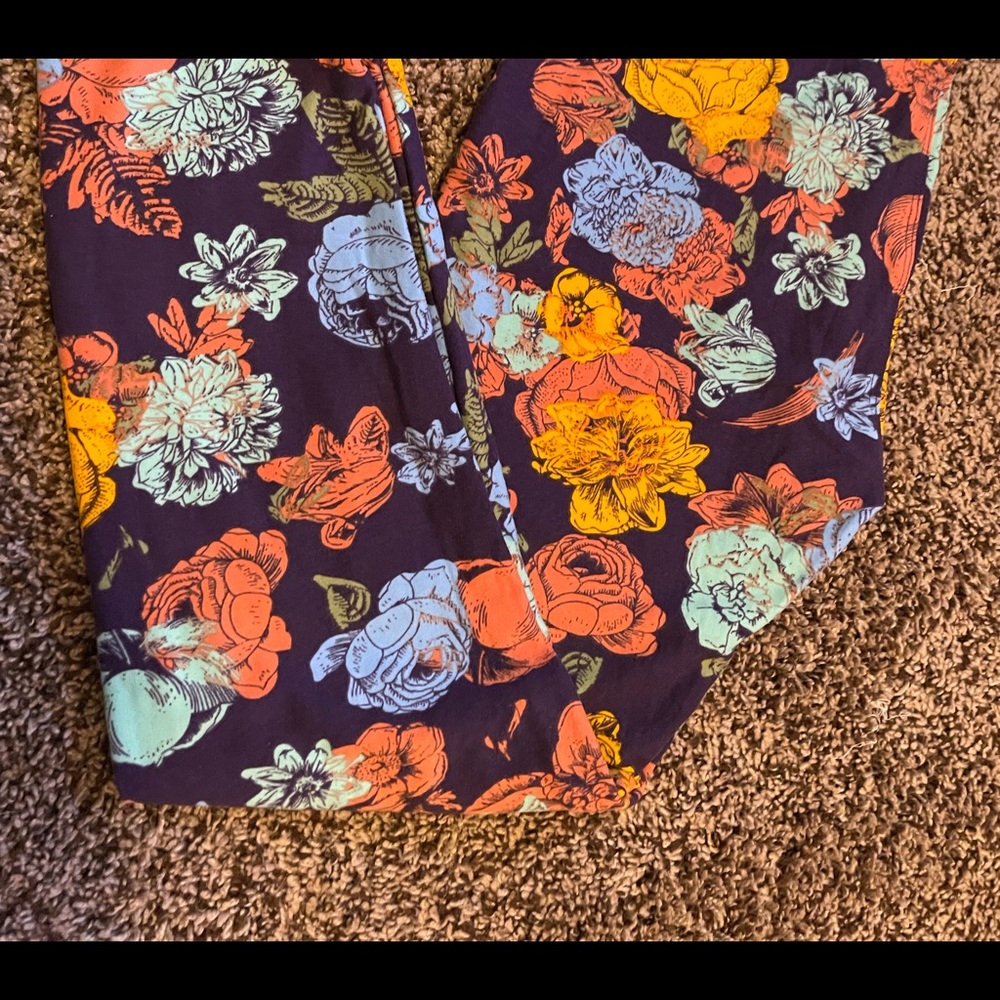 LuLaRoe Soft Leggings